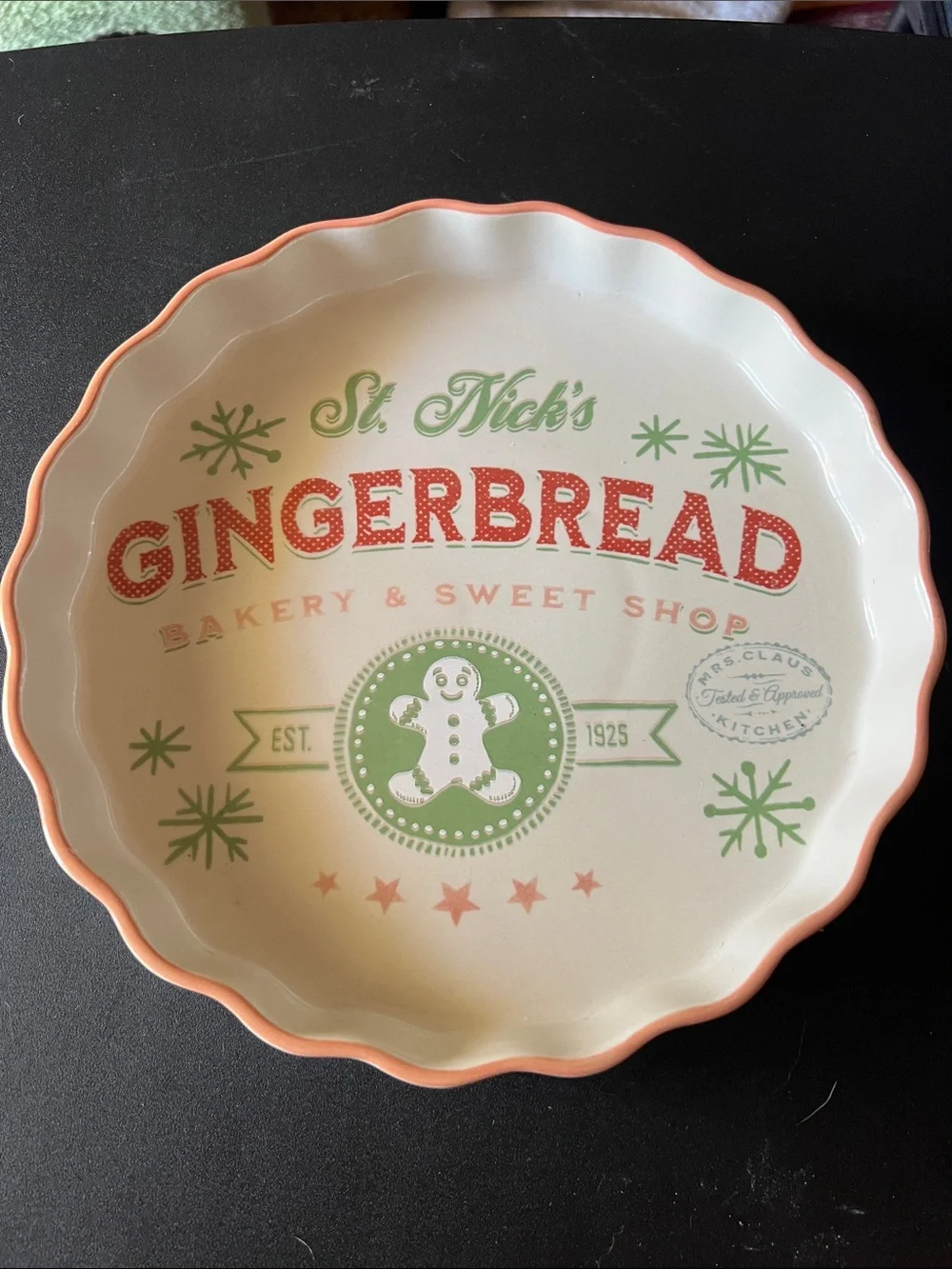 Chad Bennett round stoneware pie dish tart 10.5” Christmas holiday